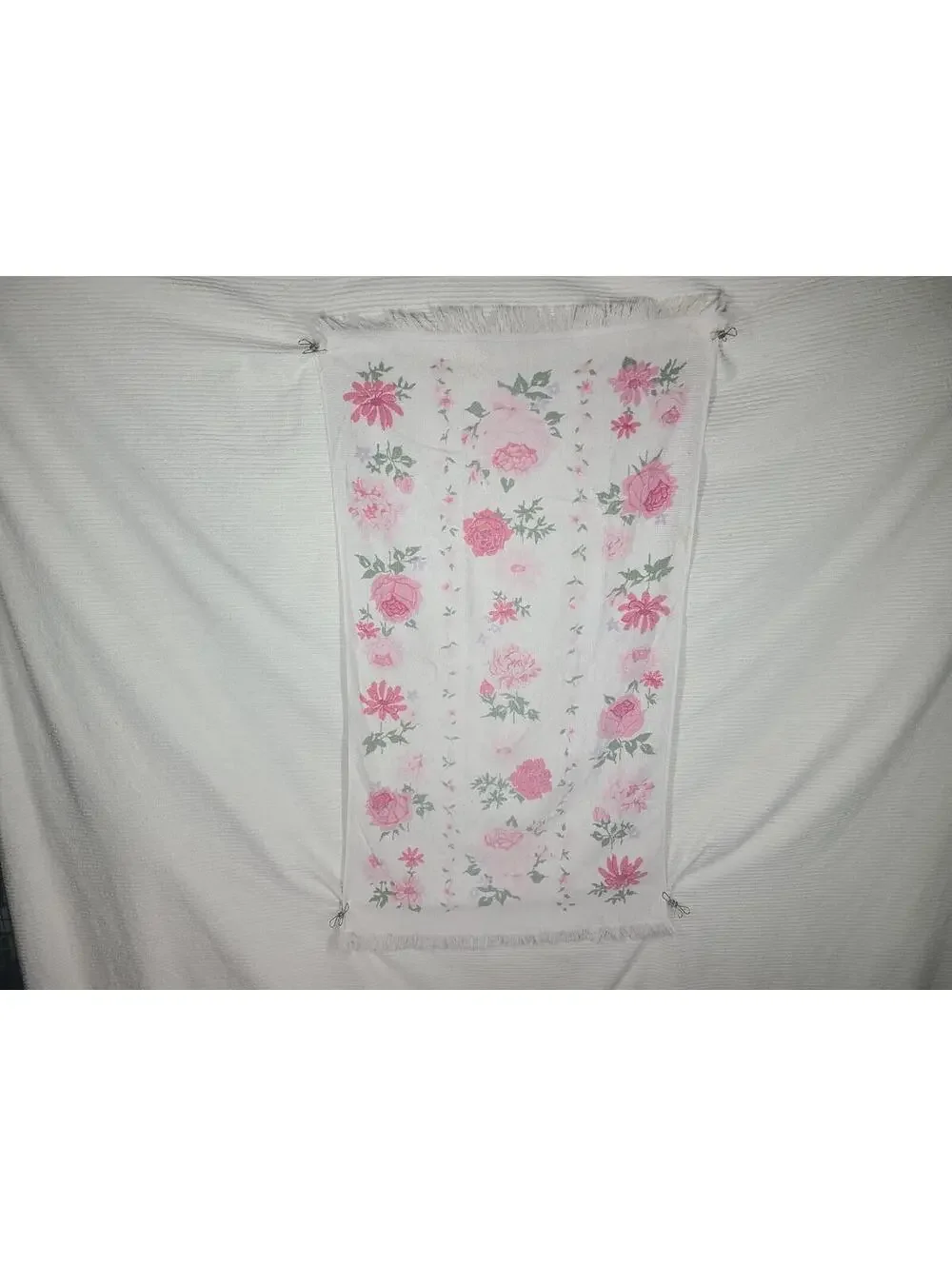Set of 2 1960s Rose Print Bath Towel 100% Cotton Retro Vintage Bathroom Pinup
